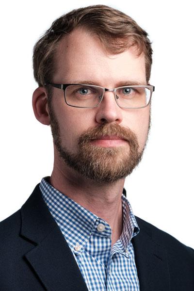 Ken Peters of Savvy Financial headshot